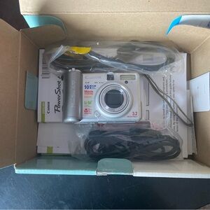 Canon Powershot A70 3.2MP Digital Camera Silver w/Accessories and Orig B…
